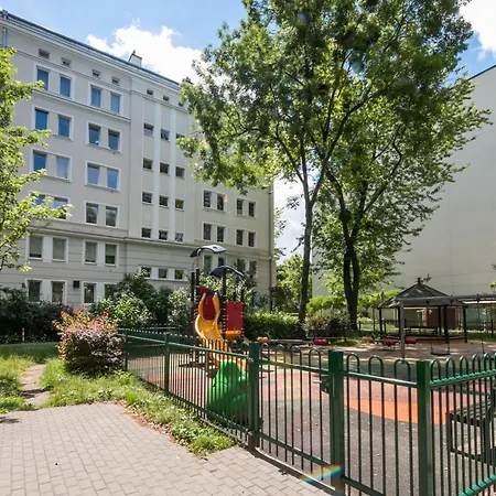 Apartman Ogrodowa Warm Wood By Bookinghost *